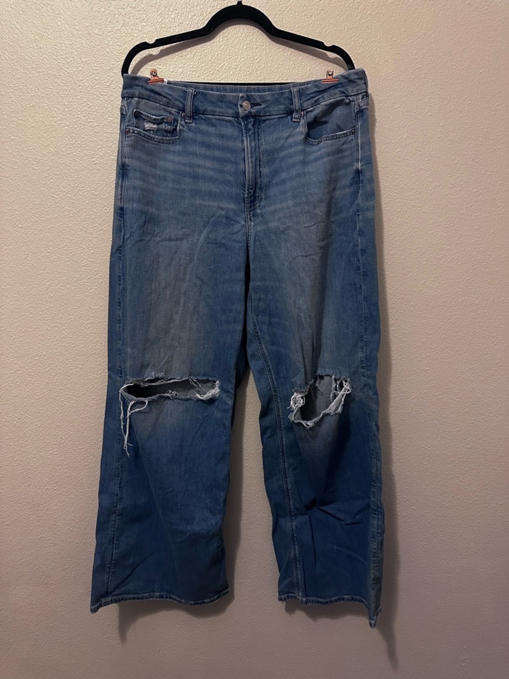 American Eagle Outfitters Light Blue Distressed Flare Jeans